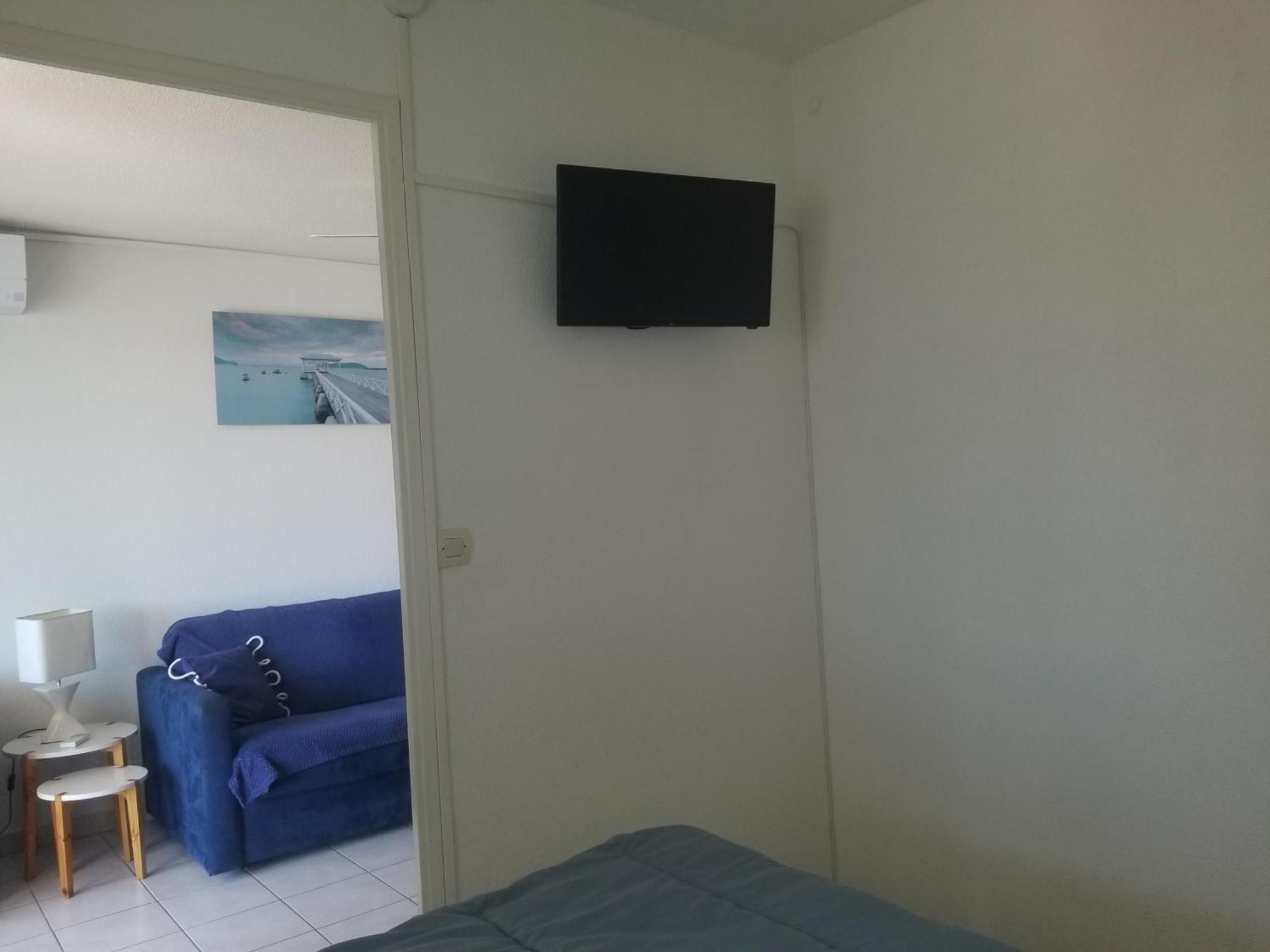Marina Des Quilles, Grand T2 Climatise, Proche Plage, Parking Prive Appartement *